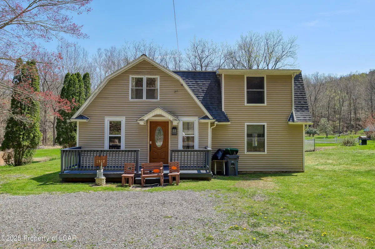 2917 High Mountain Road, Falls in Falls