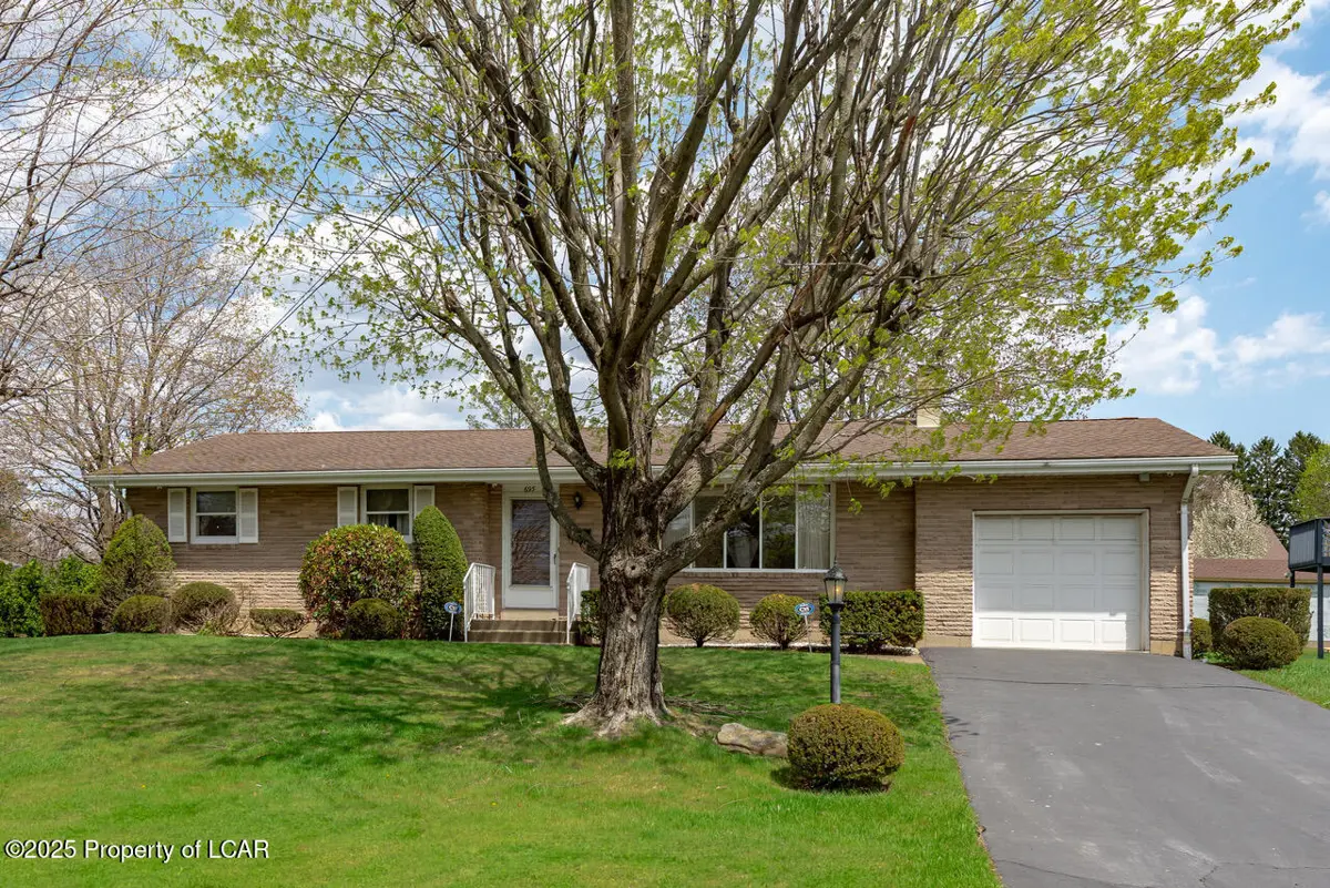 695 Harvey Street, West Hazleton in West Hazleton