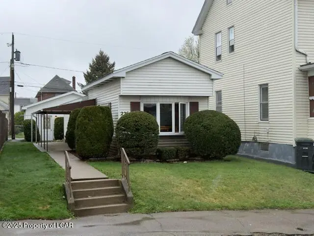 226 Carleton Avenue, Hazleton in Hazleton