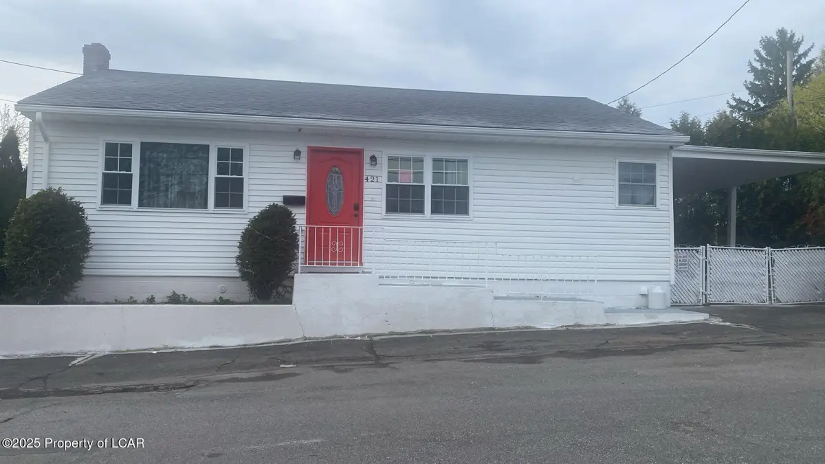 421 E 1St Street, Hazleton in Hazleton