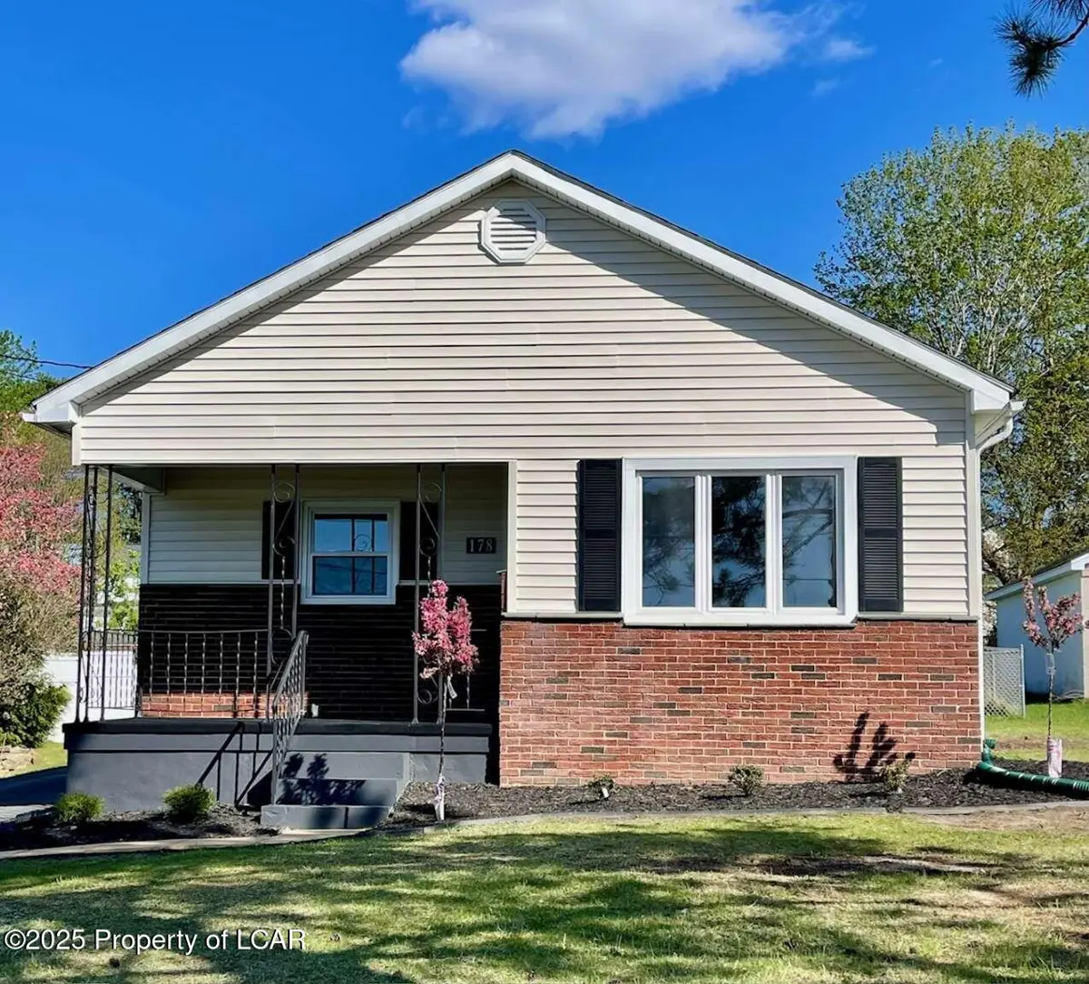 178 Columbia Street, Duryea in Duryea