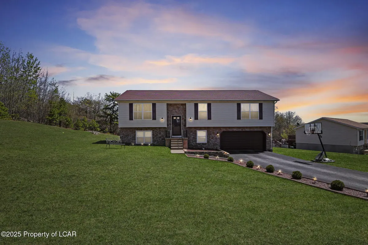 33 Sunset Drive, Hazle Township in Hazle Township