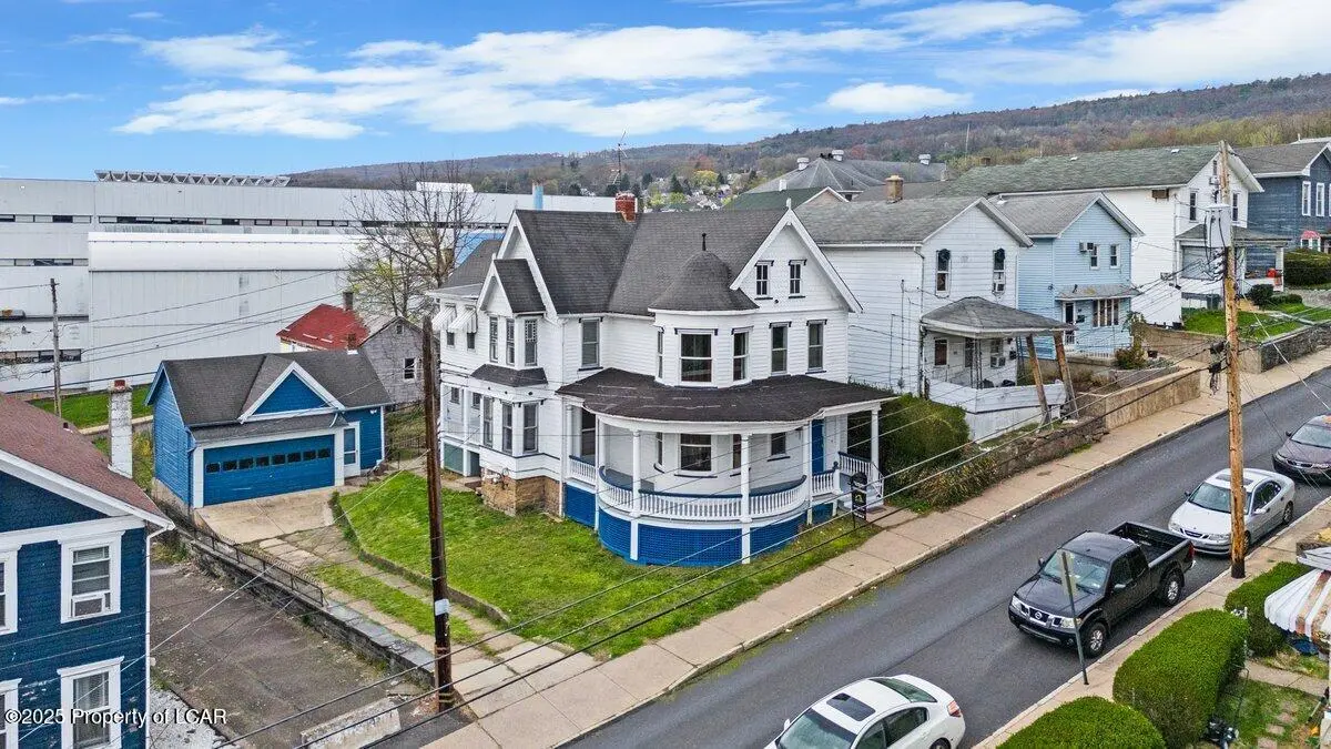 145 Gaylord Avenue, Plymouth in Plymouth