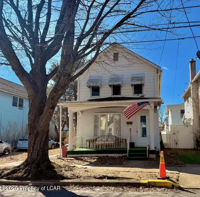 152 Sharpe Street, Kingston in Kingston