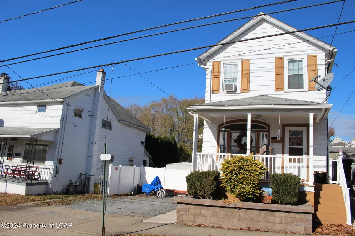 186 W Noble Street, Nanticoke in Nanticoke