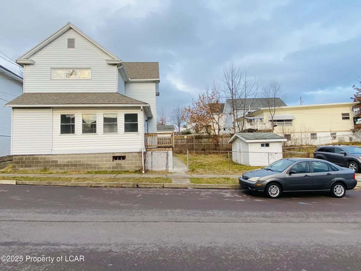 207 Fairchild Street, Nanticoke in Nanticoke