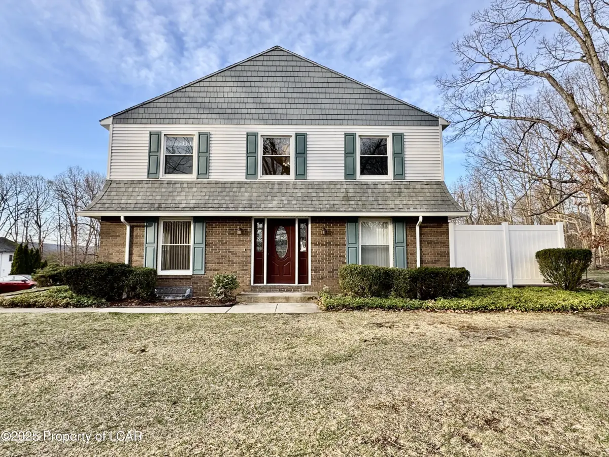 211 Haverford Drive, Wilkes-Barre in Wilkes-Barre