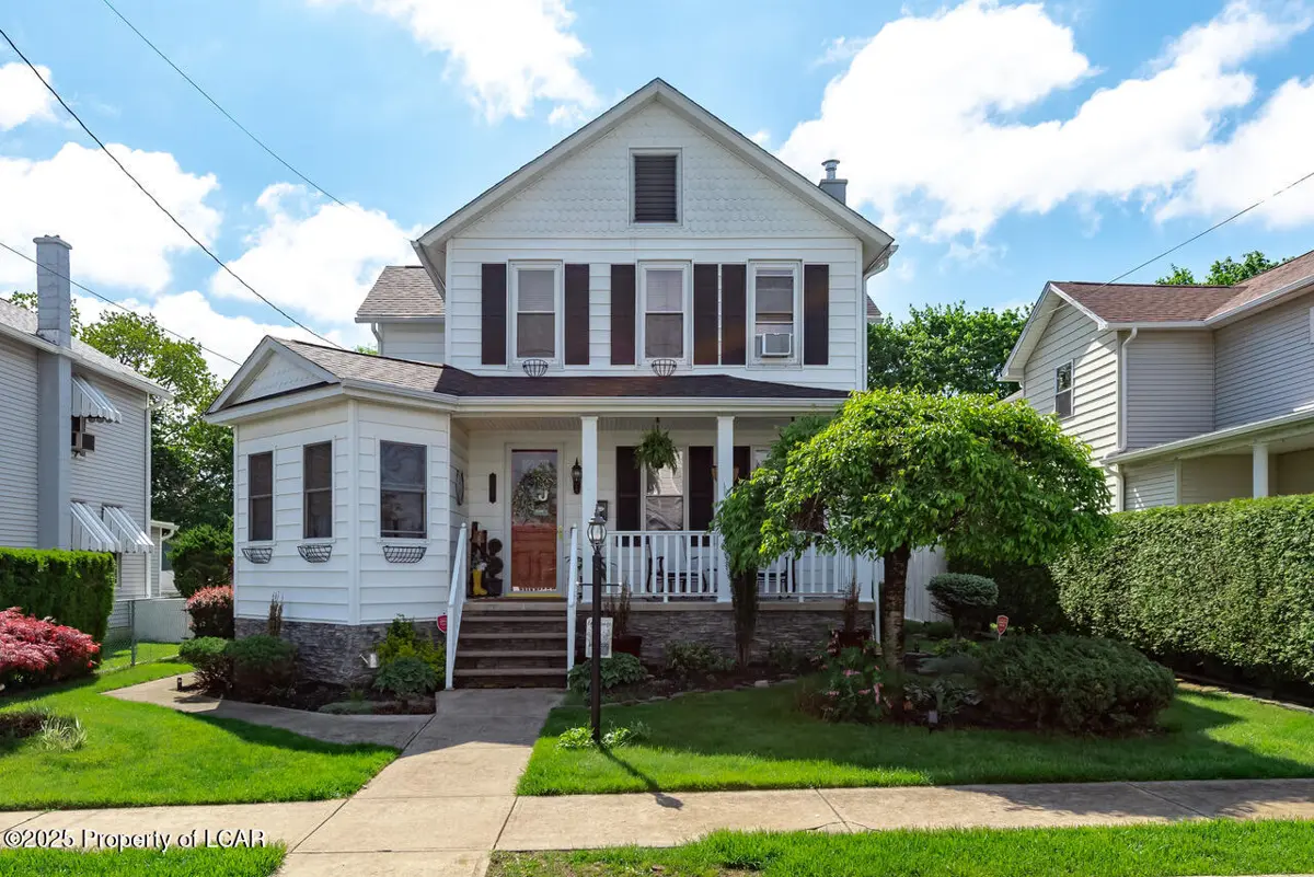 156 Tompkins Street, Pittston in Pittston