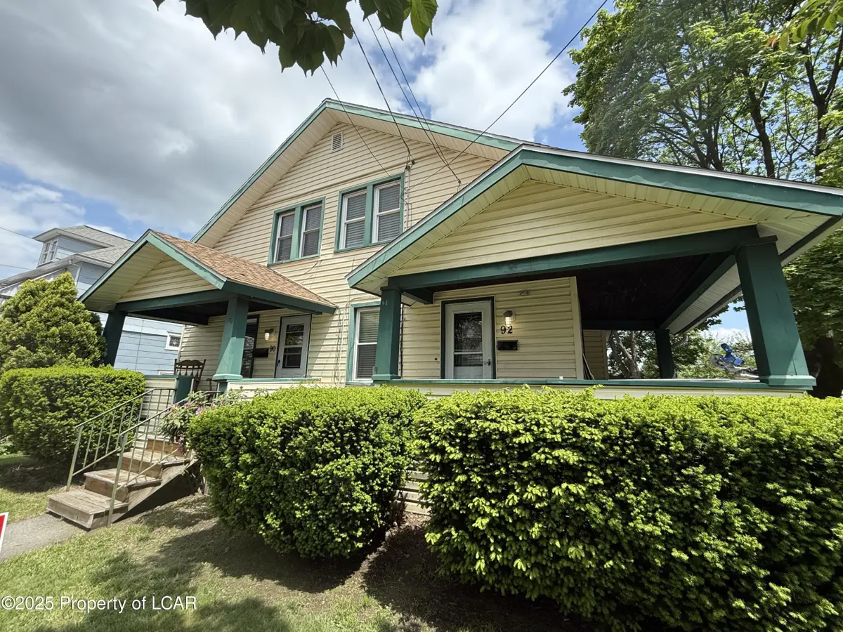 90 Welles Street, Forty Fort, PA 187041 in Forty Fort