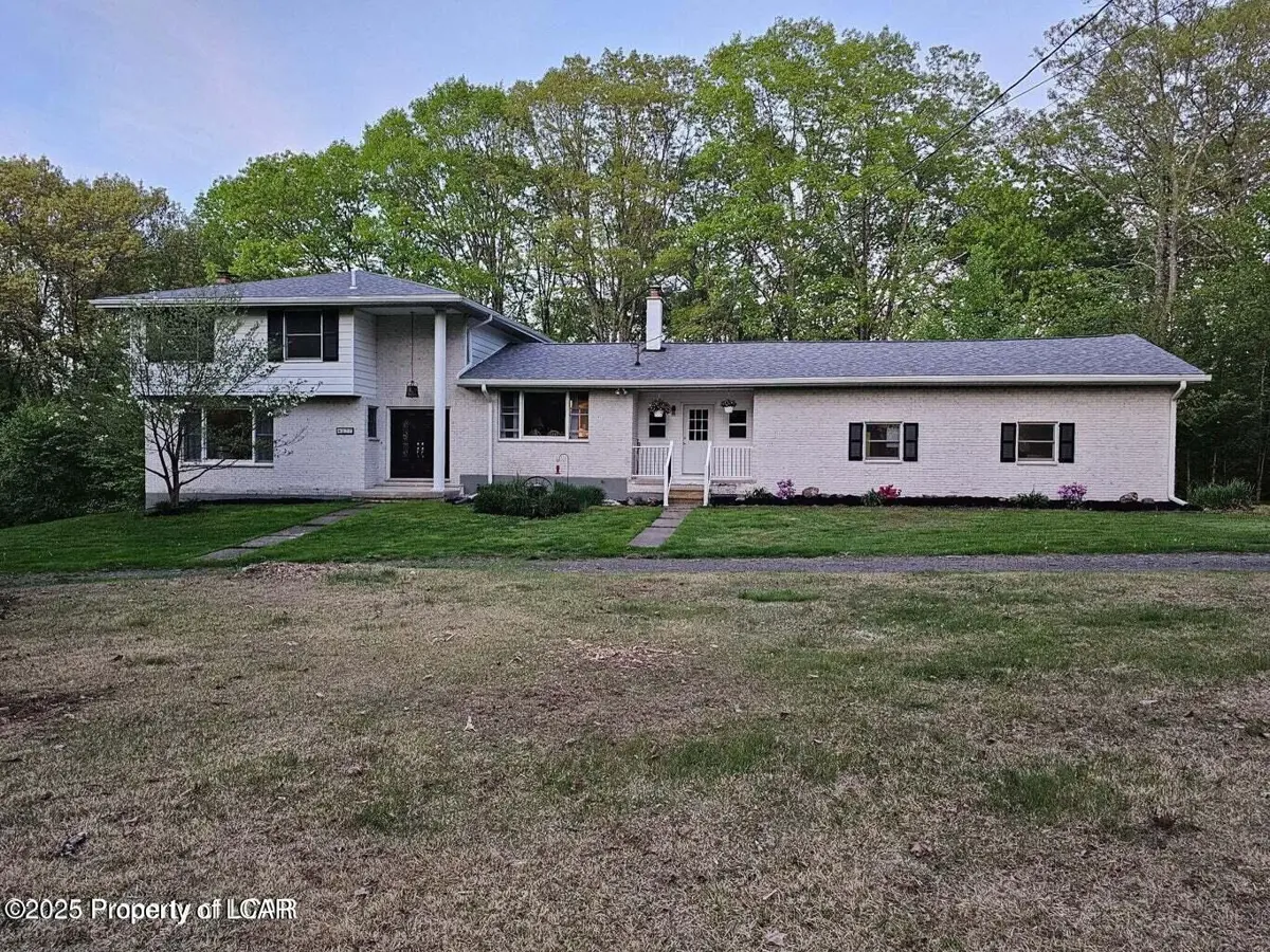 477 Sweet Valley Road, Hunlock Creek in Hunlock Creek