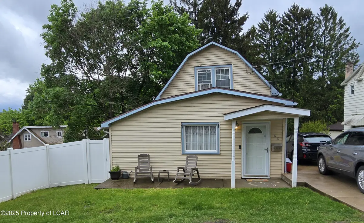66 W Mt Airy Road, Shavertown in Shavertown