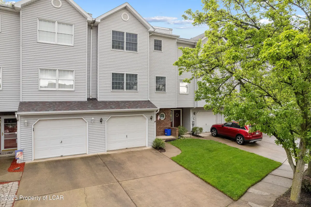 66 Grandville Drive, Swoyersville in Swoyersville