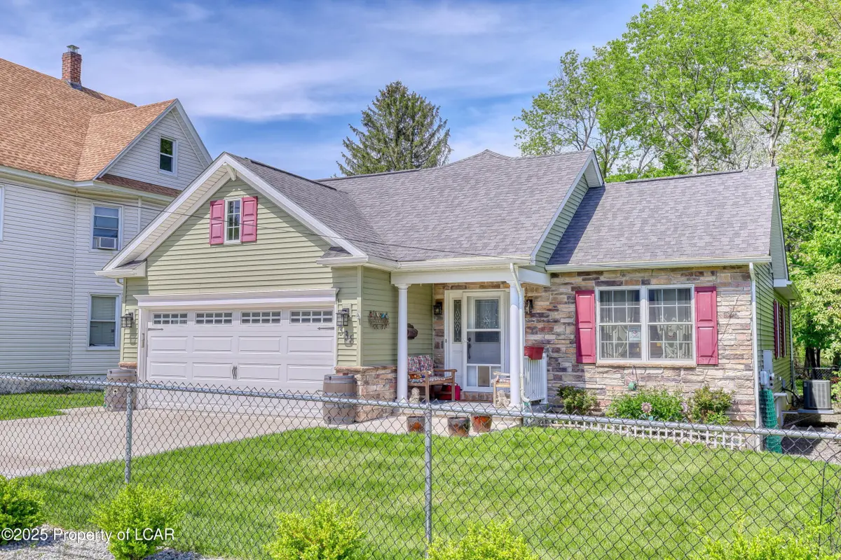 338 Hill Street, Peckville in Peckville