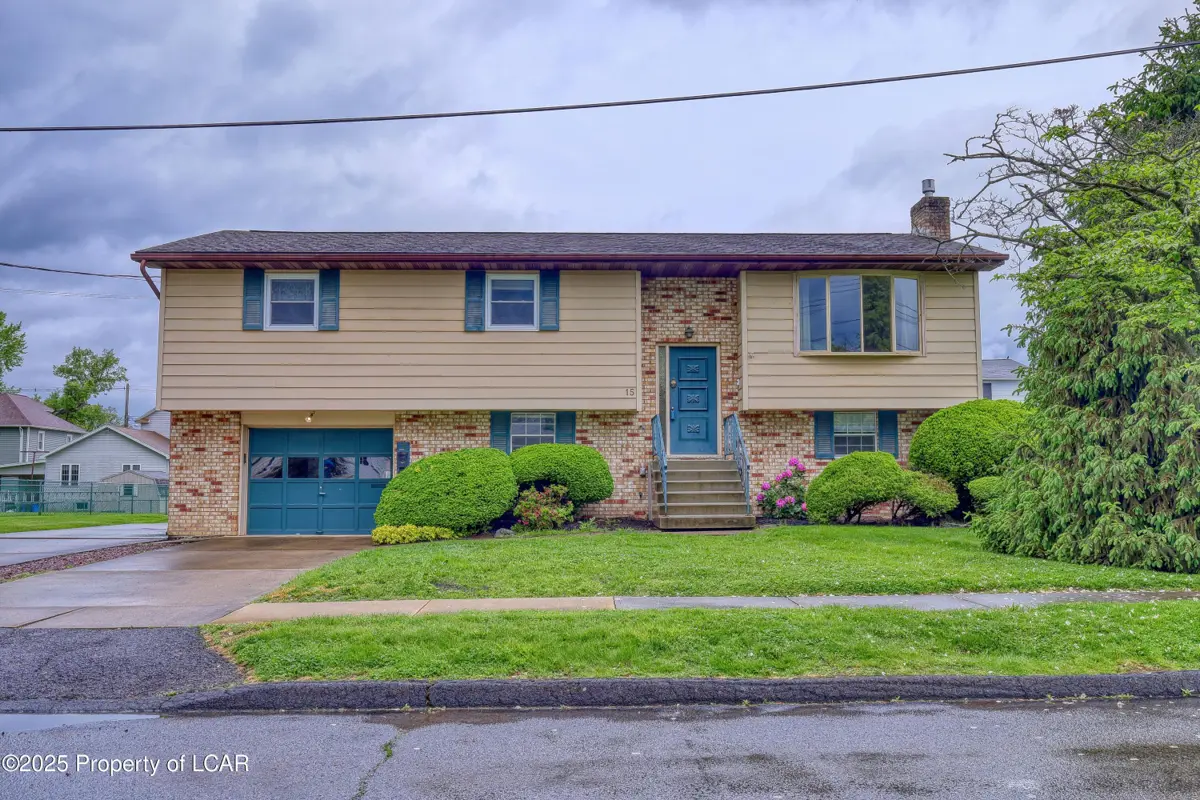 15 Bigelow Street, Swoyersville in Swoyersville