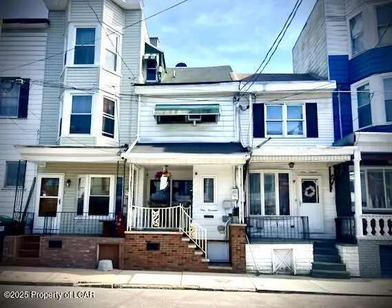 114 W Mahanoy Street, Mahanoy City in Mahanoy City