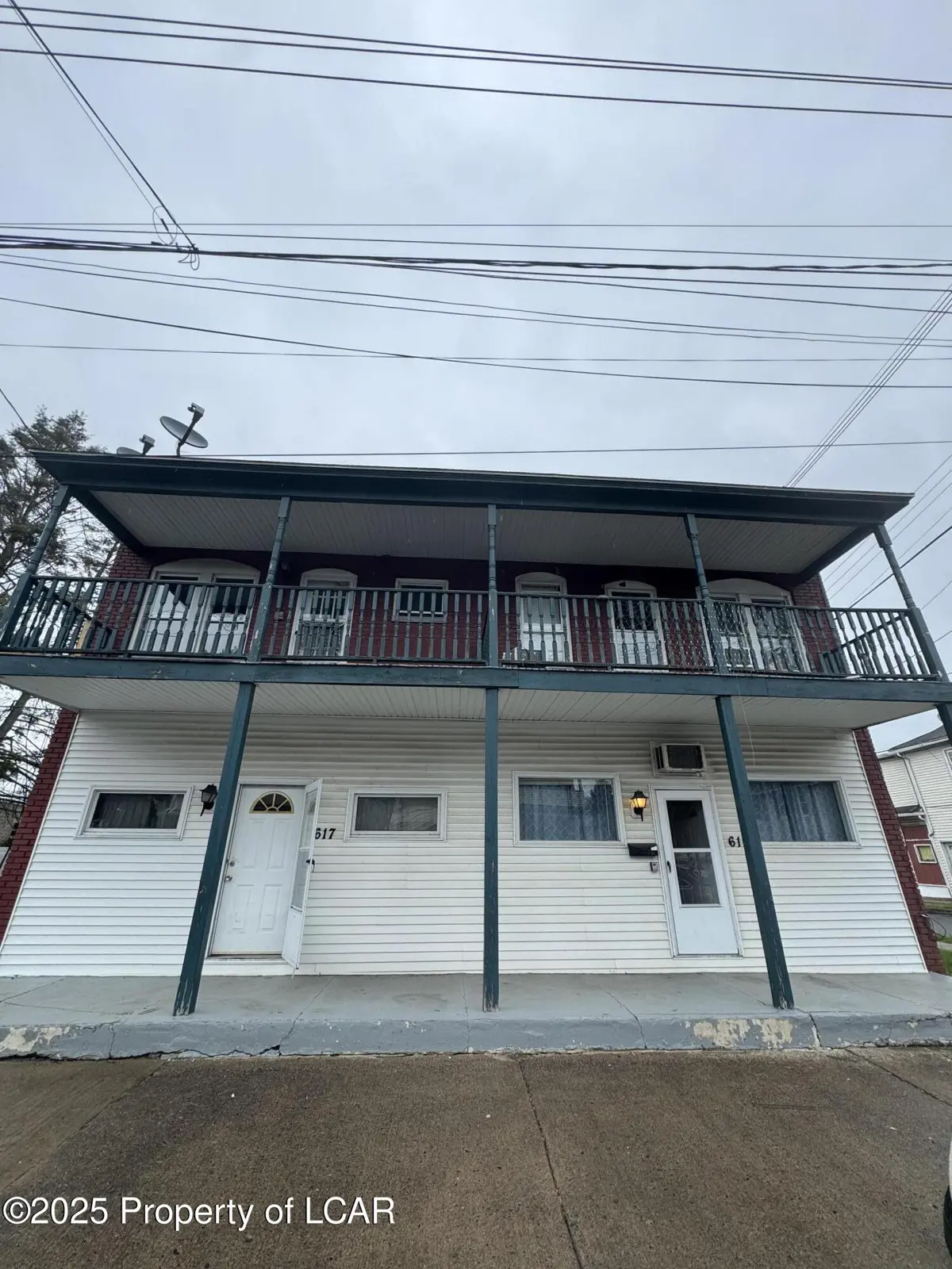 617 Fellows Avenue