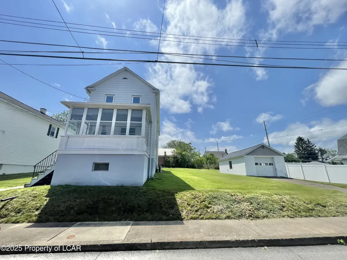 11 Frank Street, Hanover Township in Hanover Township