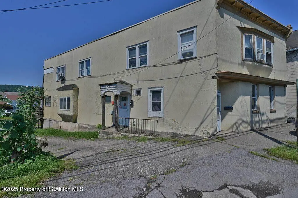 625 Main Street, Duryea in Duryea