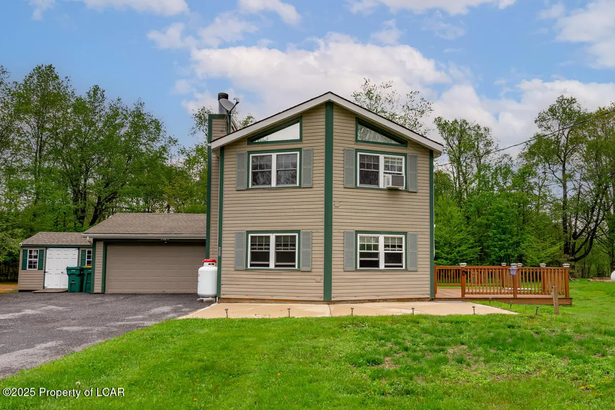 644 Glen Circle Drive, Tobyhanna in Tobyhanna