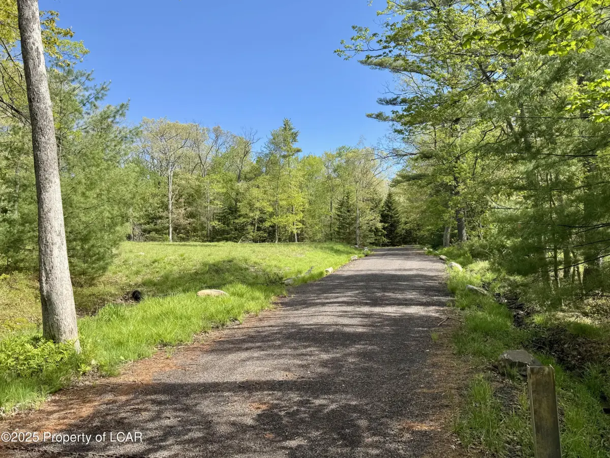 Bear Creek Boulevard, Bear Creek in Bear Creek
