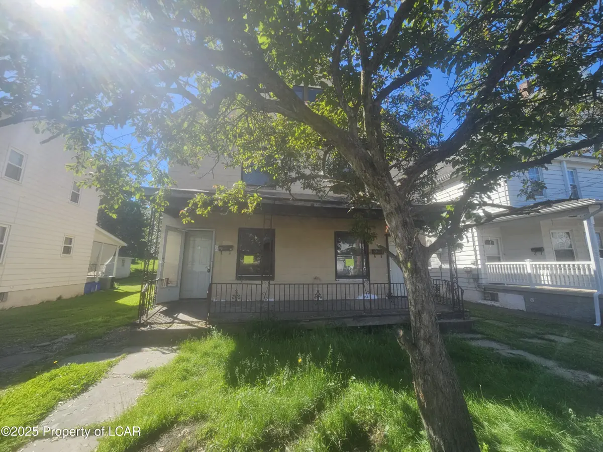 1743 Beaumont Avenue, Scranton in Scranton