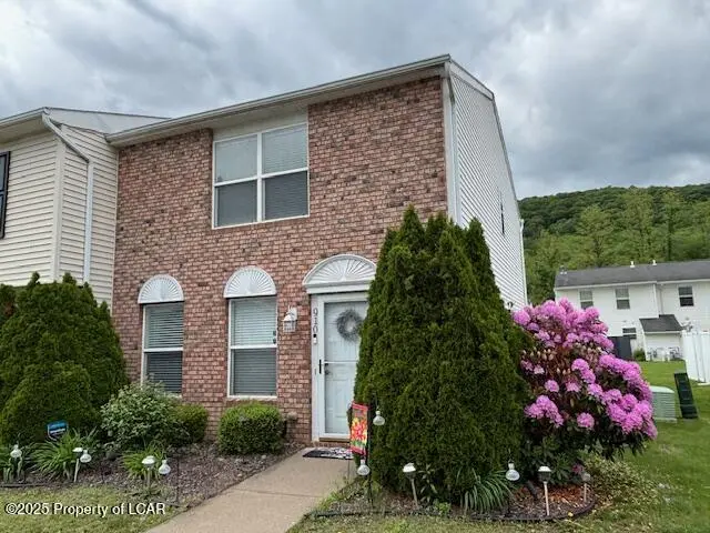 910 Primrose Court, Exeter in Exeter