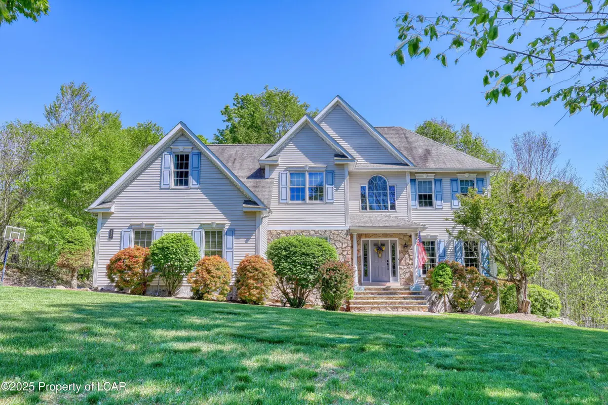 157 McEsther Drive, Covington Township in Covington Township
