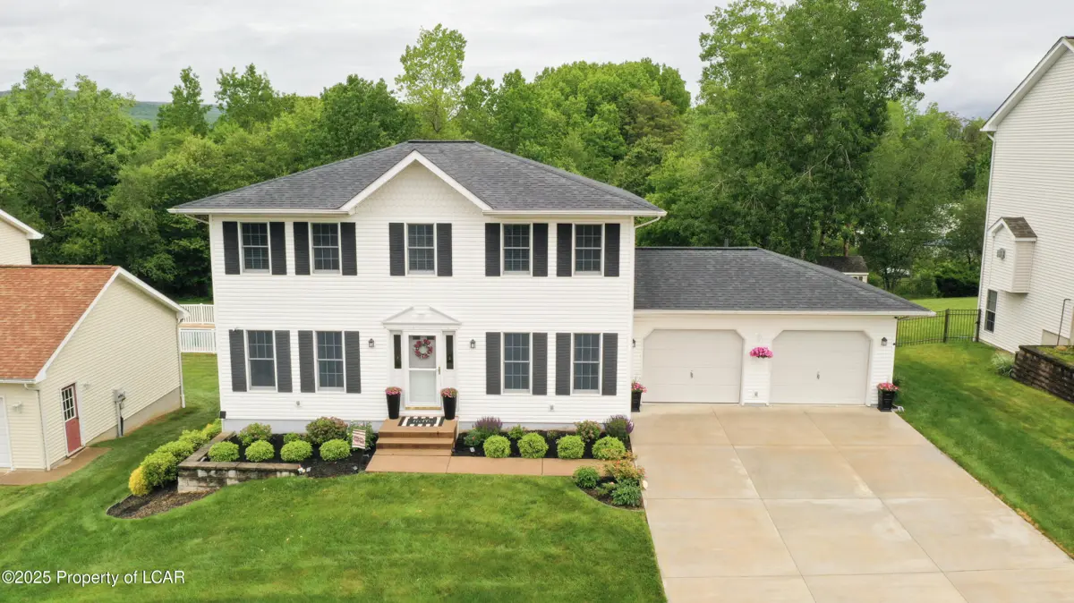 403 Raspberry Drive, Duryea in Duryea