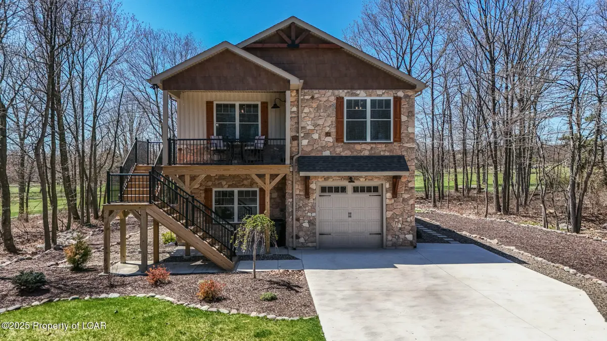 42 Spyglass Drive, Hazle Township in Hazle Township
