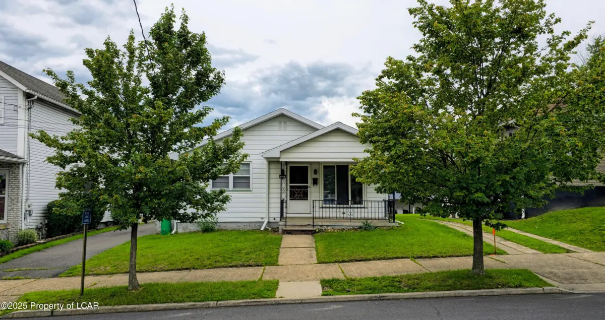 521 Delaware Avenue, West Pittston in West Pittston