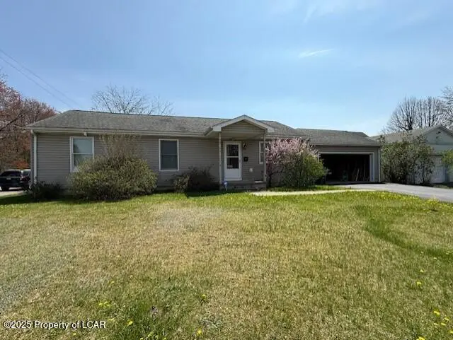 558 Berner Avenue, Hazleton in Hazleton