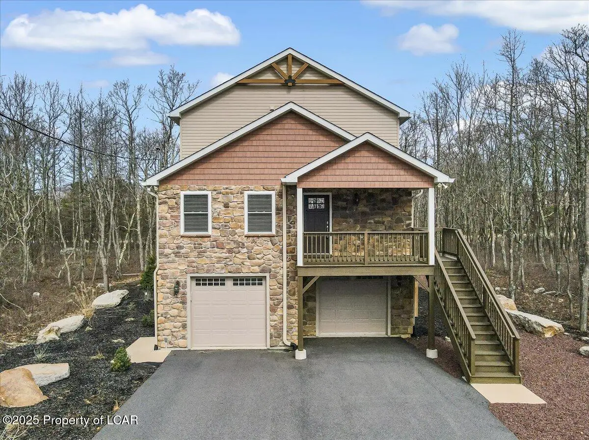 20 Merion Drive, Hazle Township in Hazle Township