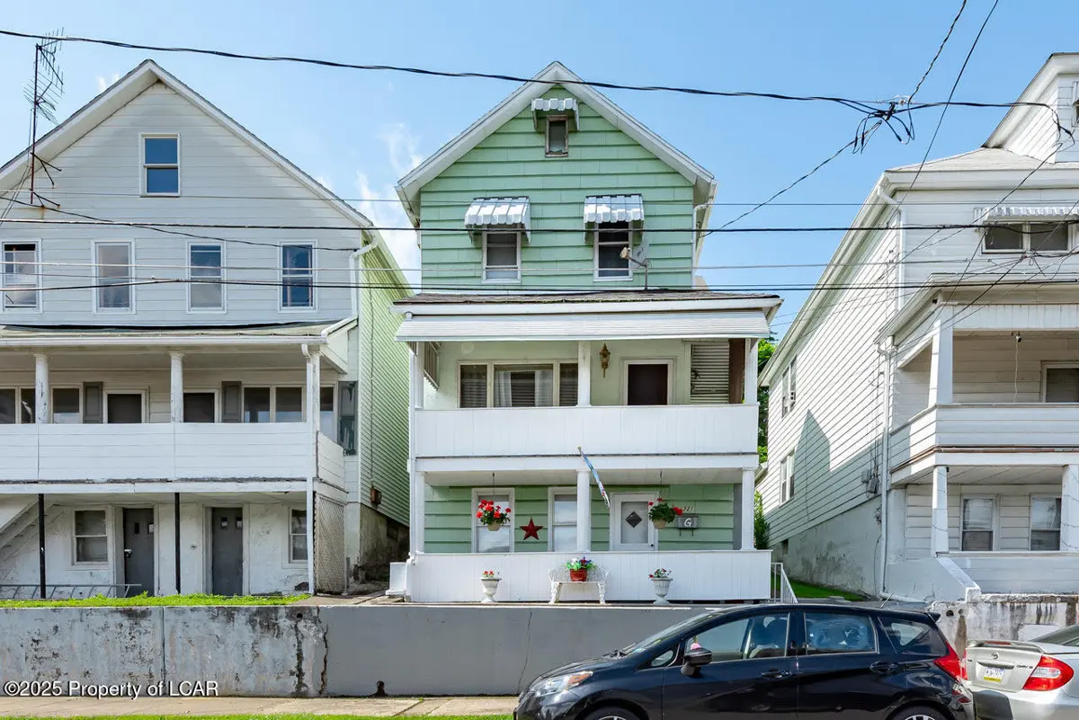221 Bauer Street, Hanover Township in Hanover Township