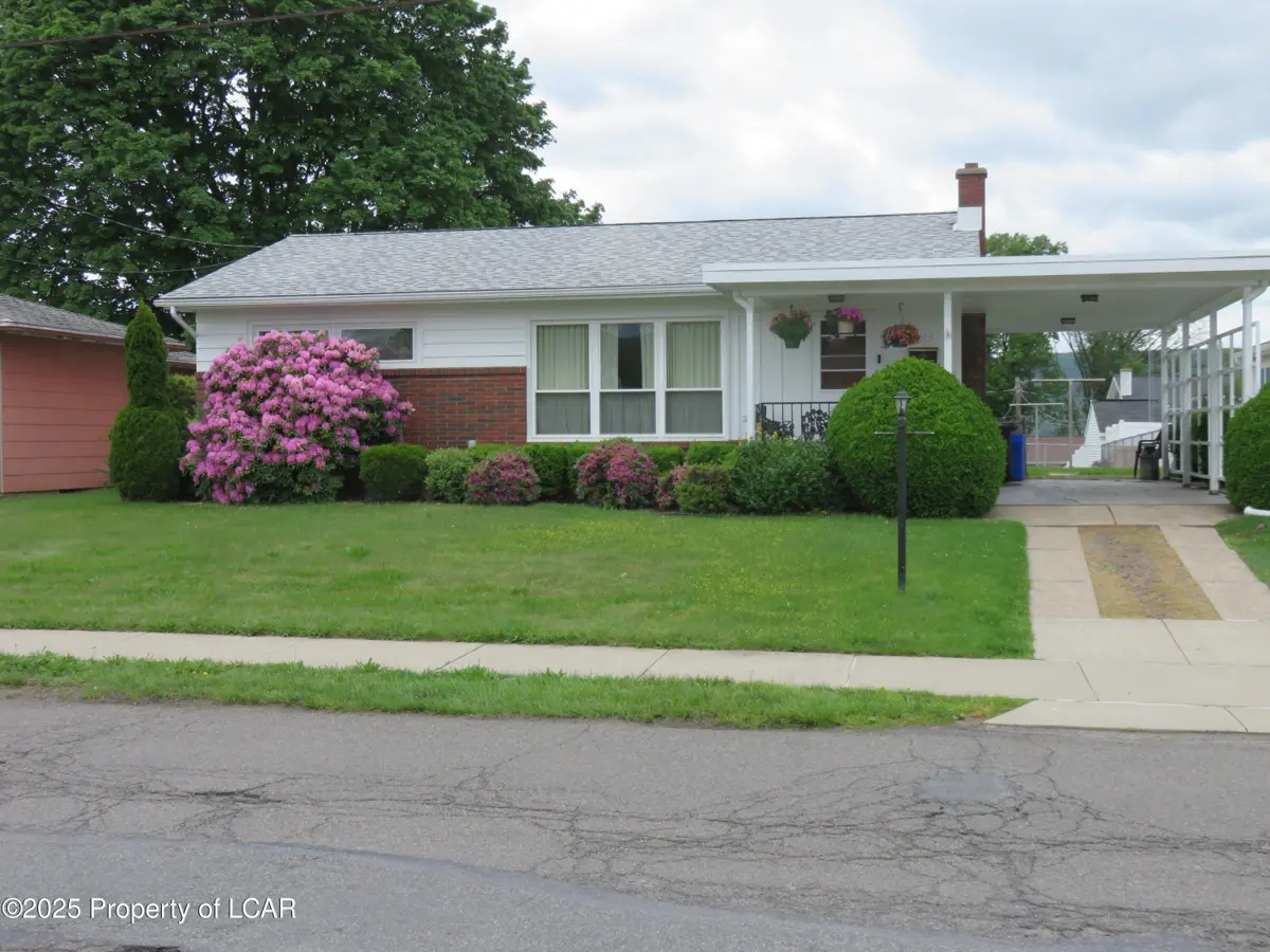 1017 Sively Street, Hanover Township in Hanover Township