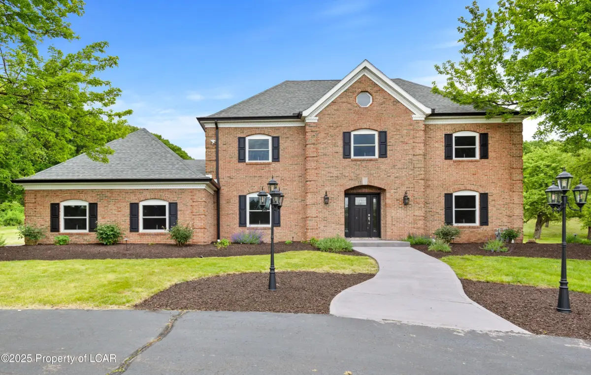 64 Hildebrandt Road, Dallas in Dallas