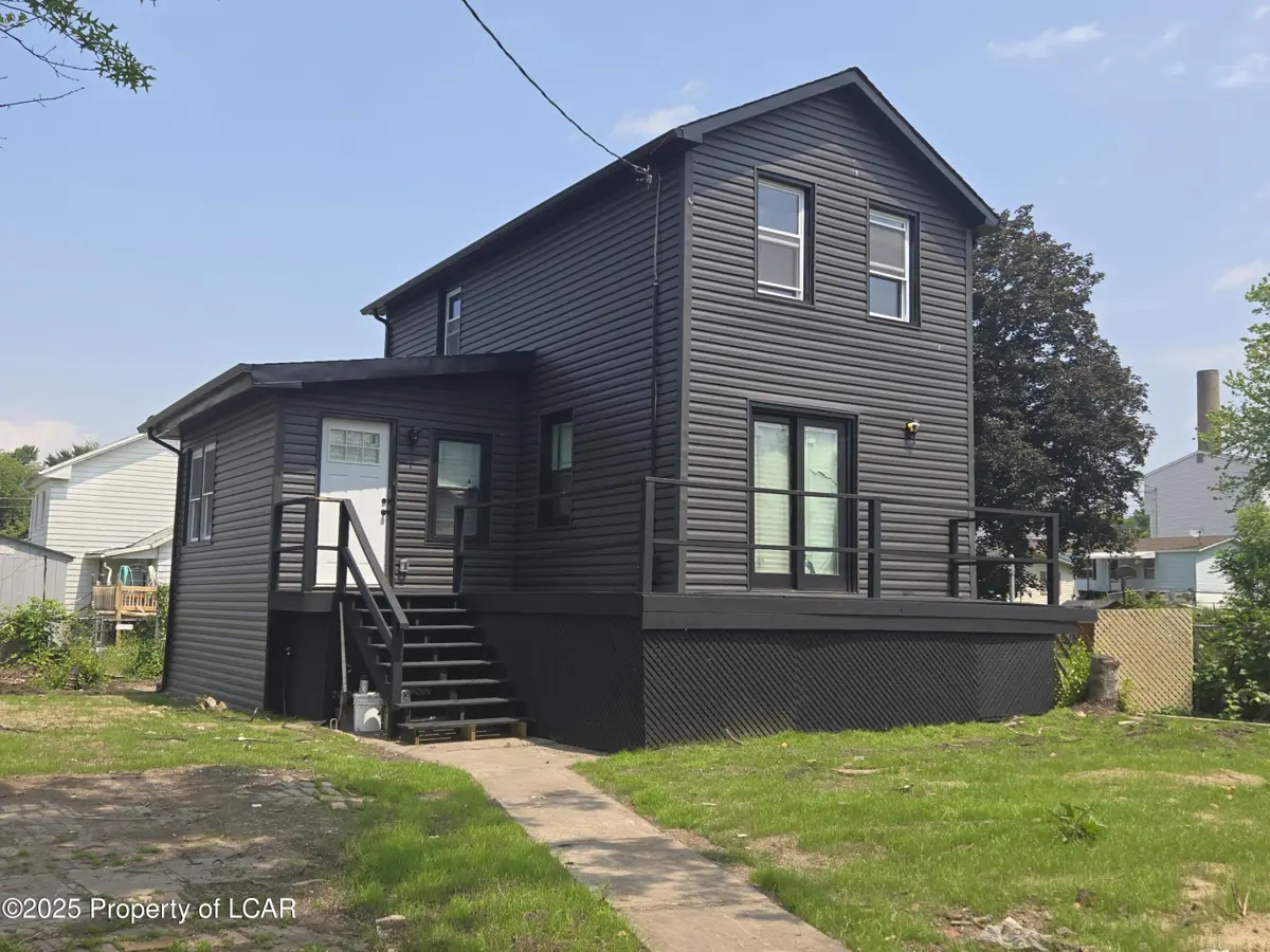 329 E River Street, Plymouth in Plymouth