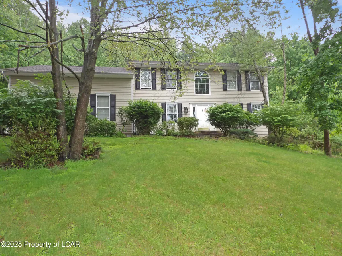 143 Highland Avenue, Trucksville in Trucksville