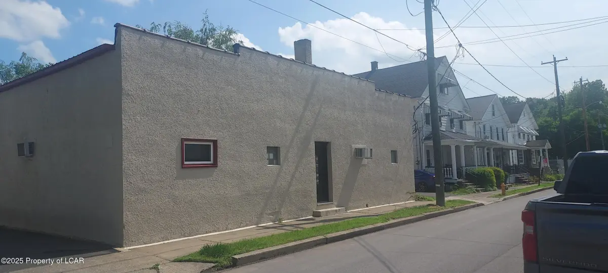 66-68 Plymouth Street, Edwardsville in Edwardsville