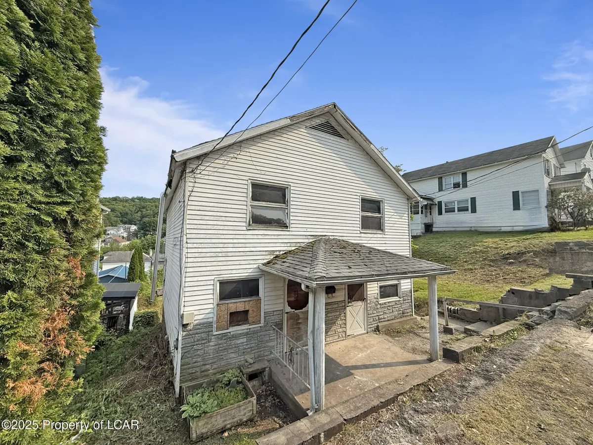 71 W Enterprise Street, Glen Lyon in Glen Lyon