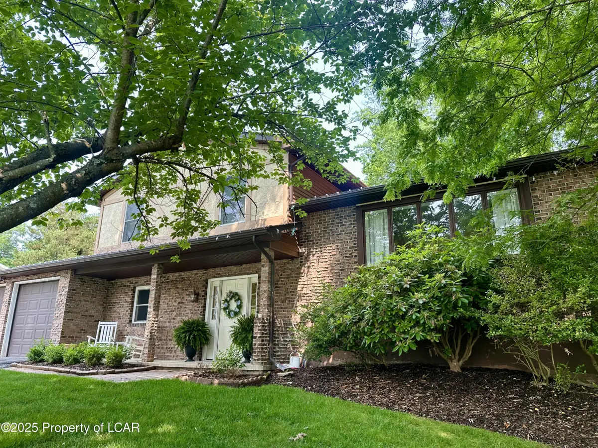 131 W Mount Airy Road, Shavertown in Shavertown