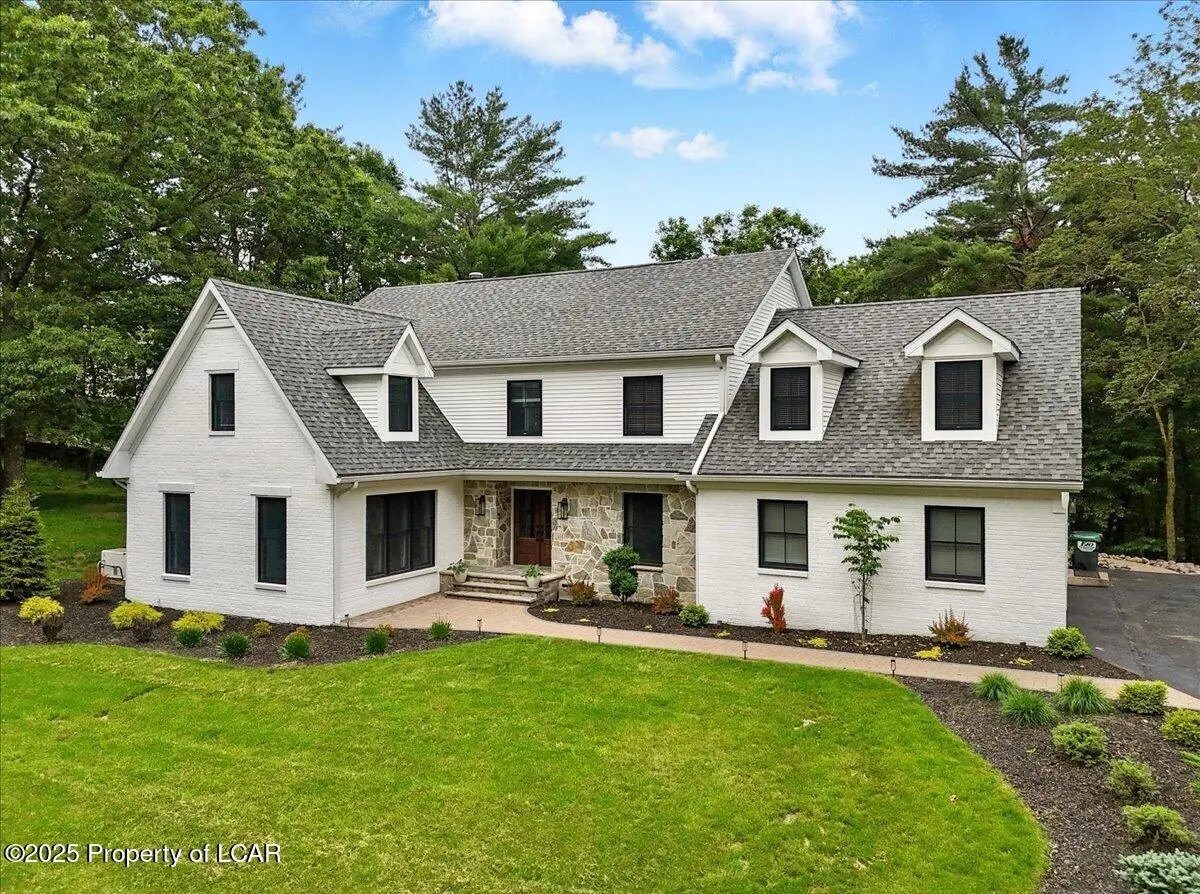 900 Timber Grove Road, Shavertown in Shavertown