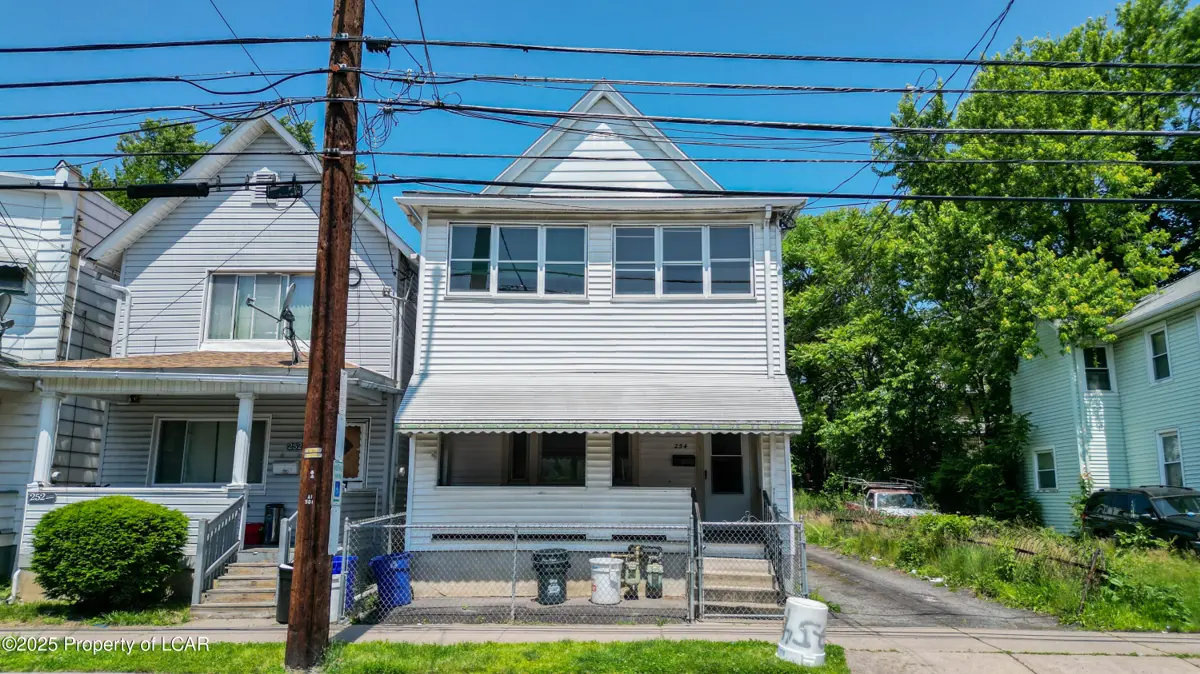 254 N Washington Street, Wilkes-Barre in Wilkes-Barre