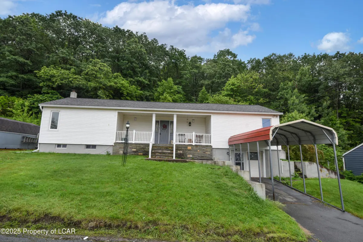 104 Renfer Road, Pittston Township in Pittston Township