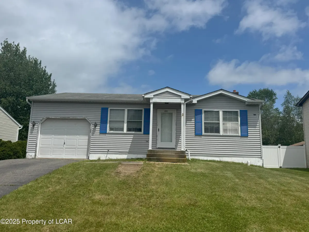 251 Spring Mill Road, Mountain Top in Mountain Top
