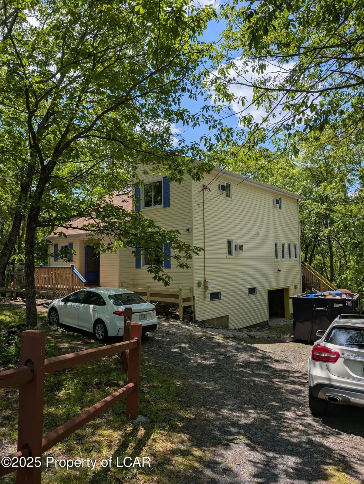 177 Summerton Circle, East Stroudsburg in East Stroudsburg