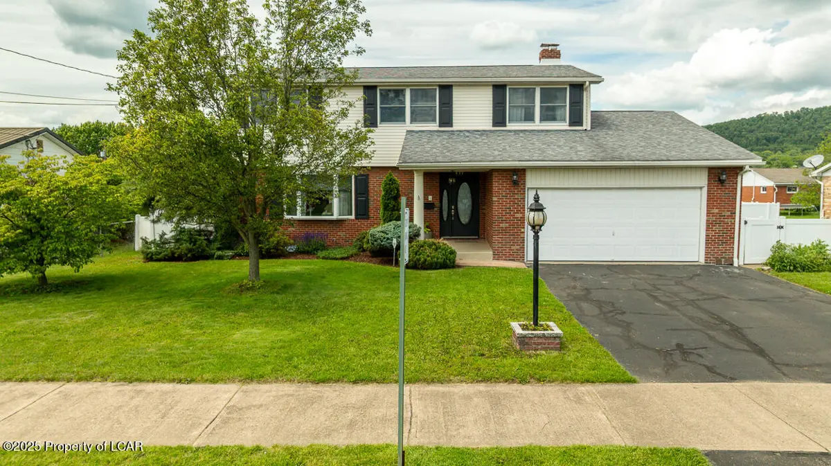 937 E 10th Street, Berwick in Berwick