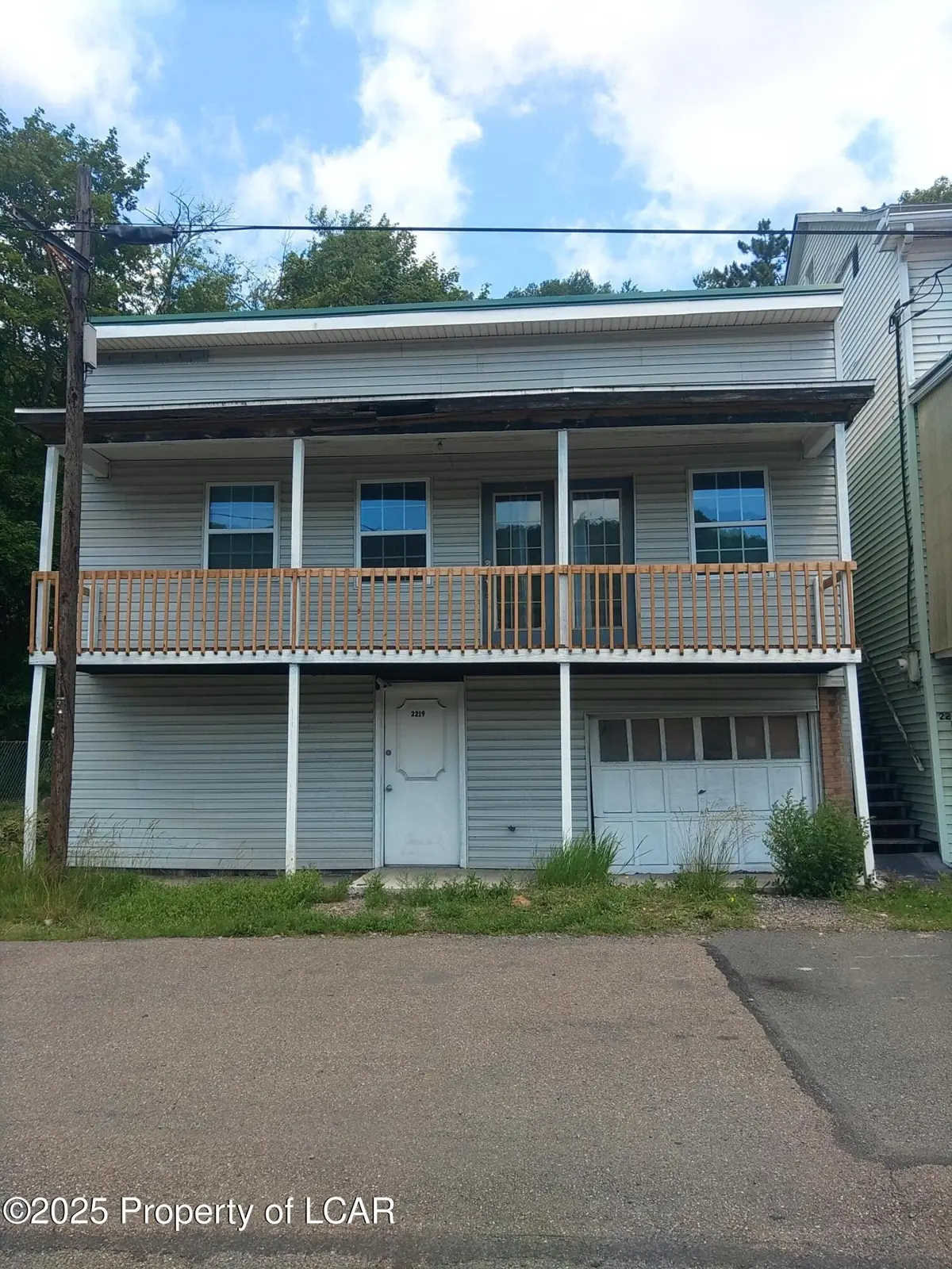 2219 High Street, Mahanoy Plane - 2 bed - 1 bath - 1,350 SF