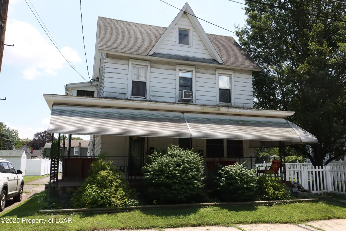 5-7 Maple Street, West Pittston in West Pittston