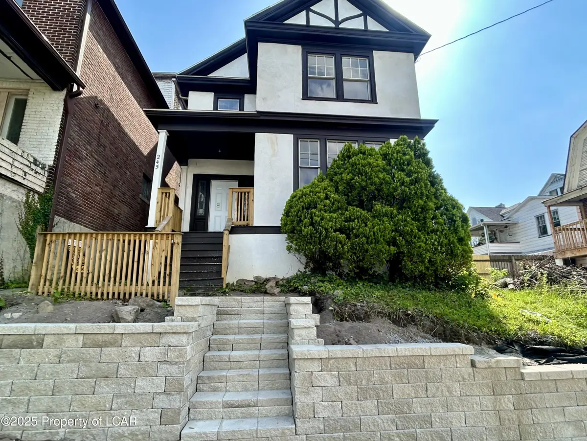 245 E Northampton Street, Wilkes-Barre in Wilkes-Barre