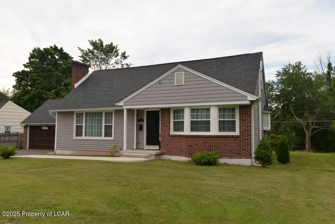 61 Spruce Street, Mountain Top in Mountain Top